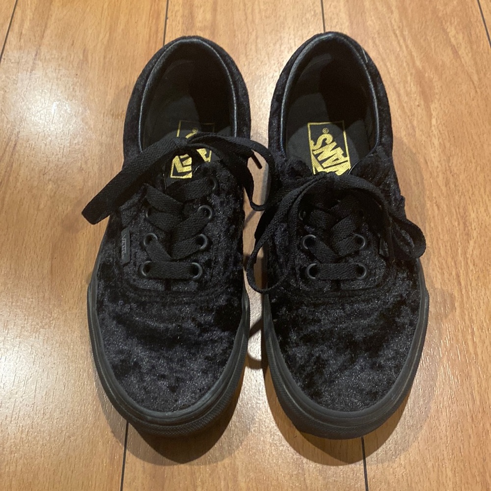 Vans - Velvet Authentic (Black/Black)